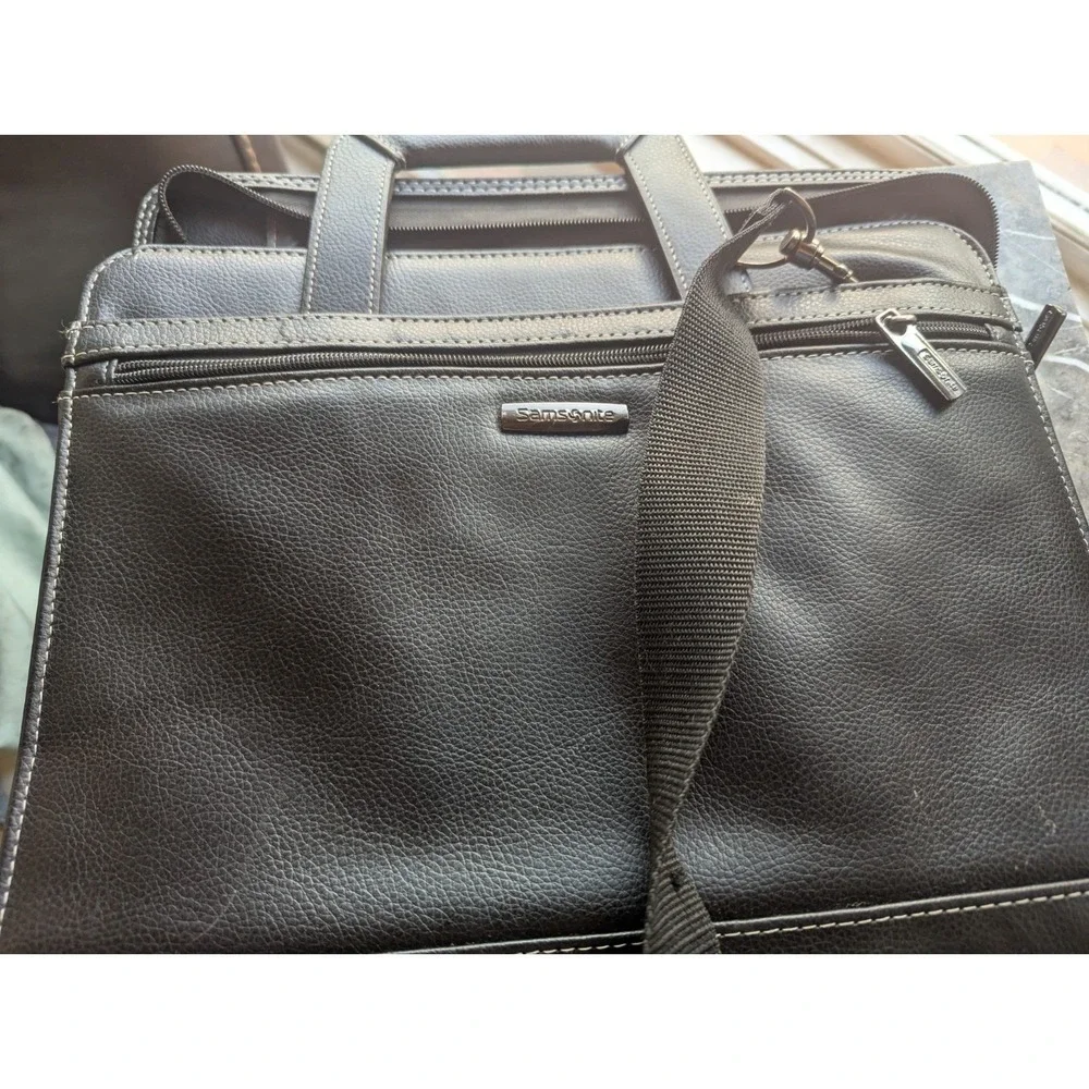Samsonite Black Leather Computer Briefcase Calculator Shoulder Strap Vintage